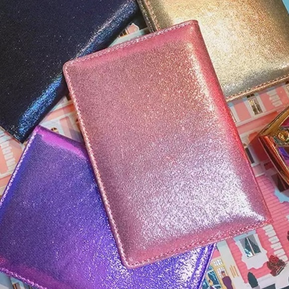 🆕Pink Passport Cover by Milk Bear “Heart Breaker” - Picture 2 of 4